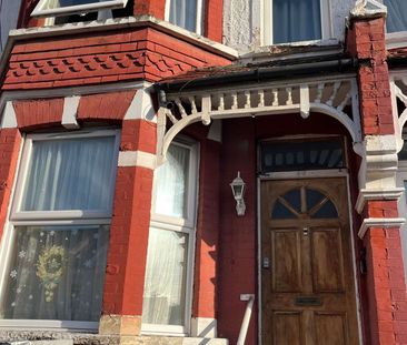 Chasefield Road Room 5 - Photo 4