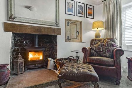 Benefield Road, Oundle, Peterborough, PE8 - Photo 2