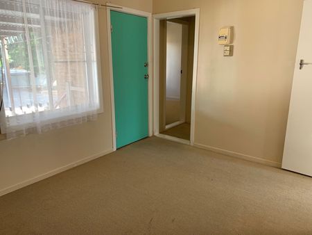 Home For Rent - Photo 5