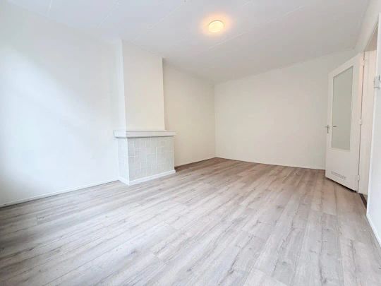 Appartement Van Brakelstraat, La Haye - À Louer - Photo 1