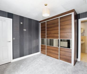 2 bedroom maisonette to rent - Photo 3