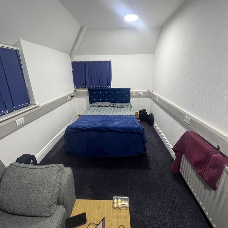 1 bedroom semi-detached house to rent - Photo 1