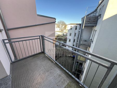 Tolle 2 Raum Wohnung mit Balkon und Aufzug in Innenstadtlage! - Photo 4