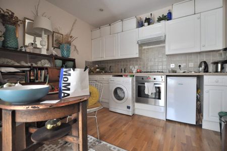 1 bedroom penthouse to rent - Photo 5