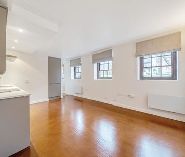 Scott Avenue, Putney, London, SW15 - Photo 2