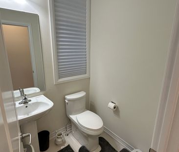 For Lease - 2971 Seagrass Street, Pickering, Ontario - Photo 5