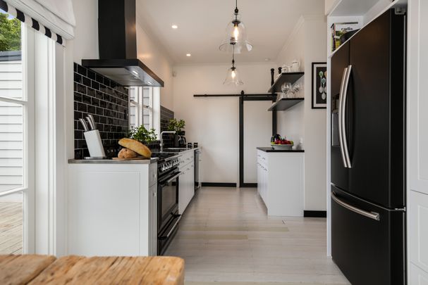 Three bedrooms + Sleepout - Cambridge - Photo 1