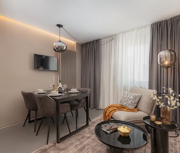 One Bedroom Senior, Kitchenette - Serviced Apartment with Weekly Housekeeping Included - Photo 1