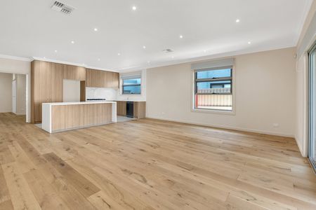 8A Hemburrow Street, Preston VIC 3072 - Photo 3