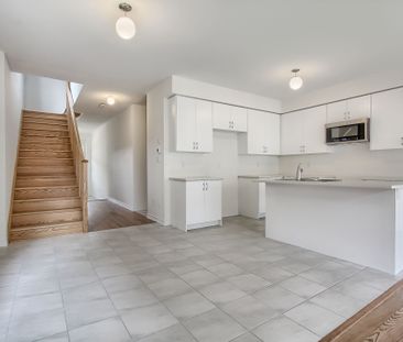 For Lease - 15 Durham Avenue, Barrie, Ontario - Photo 3