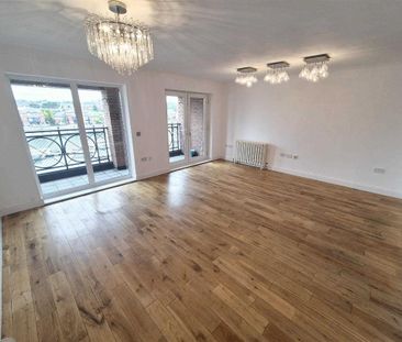 South Ferry Quay - Photo 2