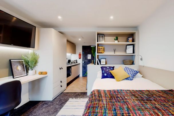 2 Bed Apartment - Photo 1