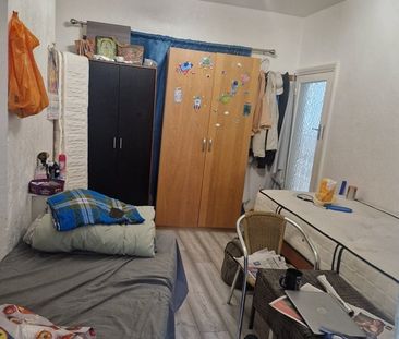 Room in a Shared House, Thornton Road, IG1 - Photo 3