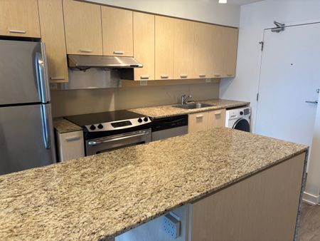 For Lease - 29 Singer Court Unit# 906, Toronto, Ontario - Photo 2