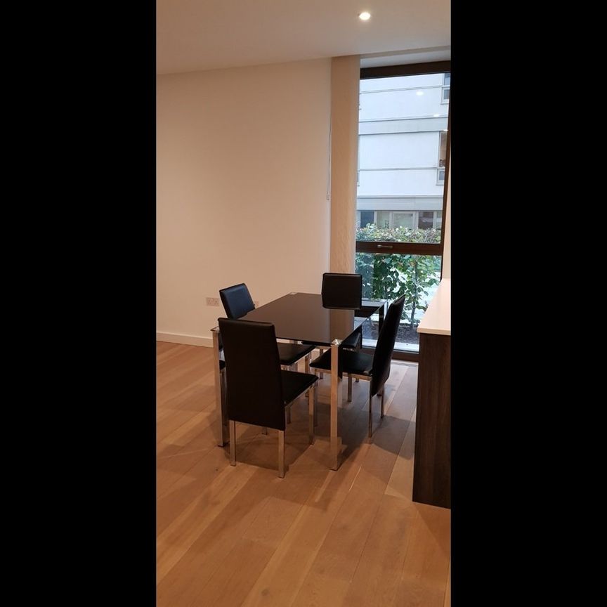 1 Bed Flat, Reminder Lane, SE10 - Photo 1