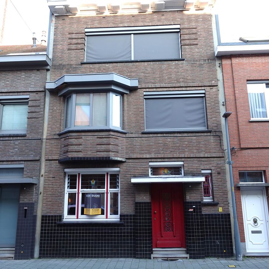 Centraal gelegen 1 slpk app met kelderberging te Turnhout. - Foto 1