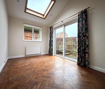4 bedroom detached house to rent - Photo 5