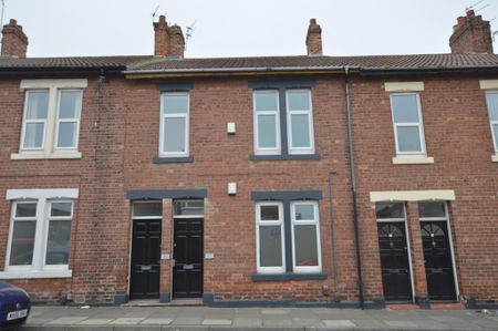 3 bedroom flat to rent - Photo 4