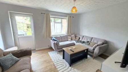 Phelps Close, Chard, TA20 - Photo 5