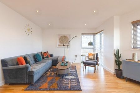 Porth, Newquay, TR7 - Photo 2