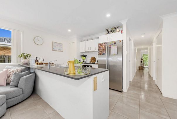 Duplex Semi-Detached - Photo 1