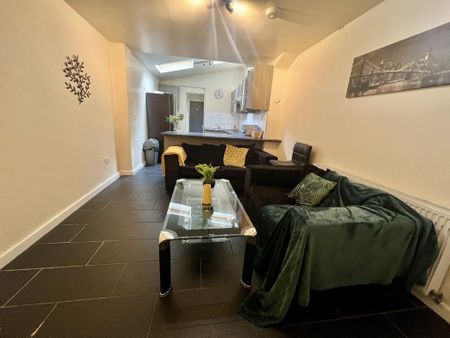 6 bedroom house share to rent - Photo 2