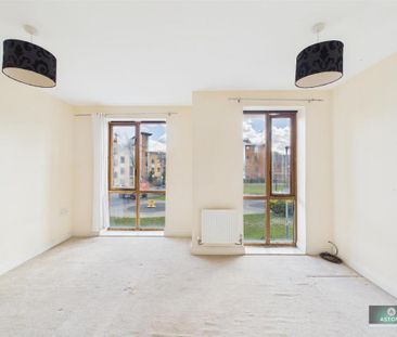 4 bedroom terraced house to rent - Photo 6