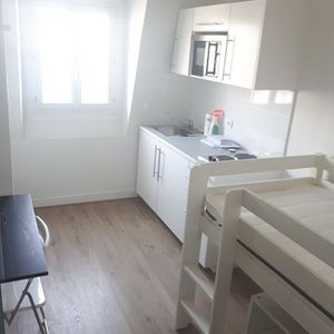 Bld Grenelle - Chambre de service meublé 10.24 m² - Photo 2