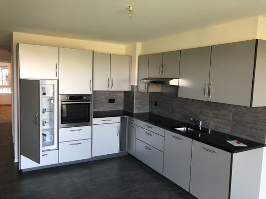 4.5 rooms on the ground floor with balcony and unobstructed view - Foto 1