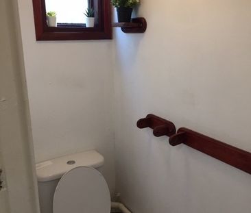 Room in a Shared House, Princes Avenue, N13 - Photo 6