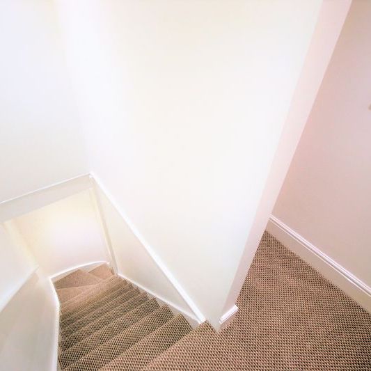 House Share – Room 1, Stanningley Road, LS13 3QW - Photo 1