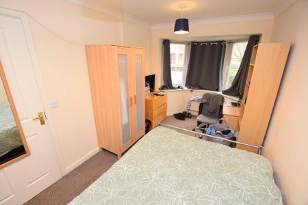 6 bedroom semi-detached house to rent - Photo 3