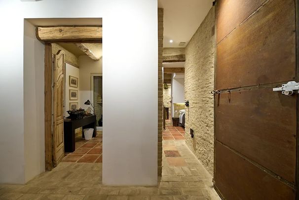 Carrer de les Reixes, Valencia, Valencian Community 46001 - Photo 1