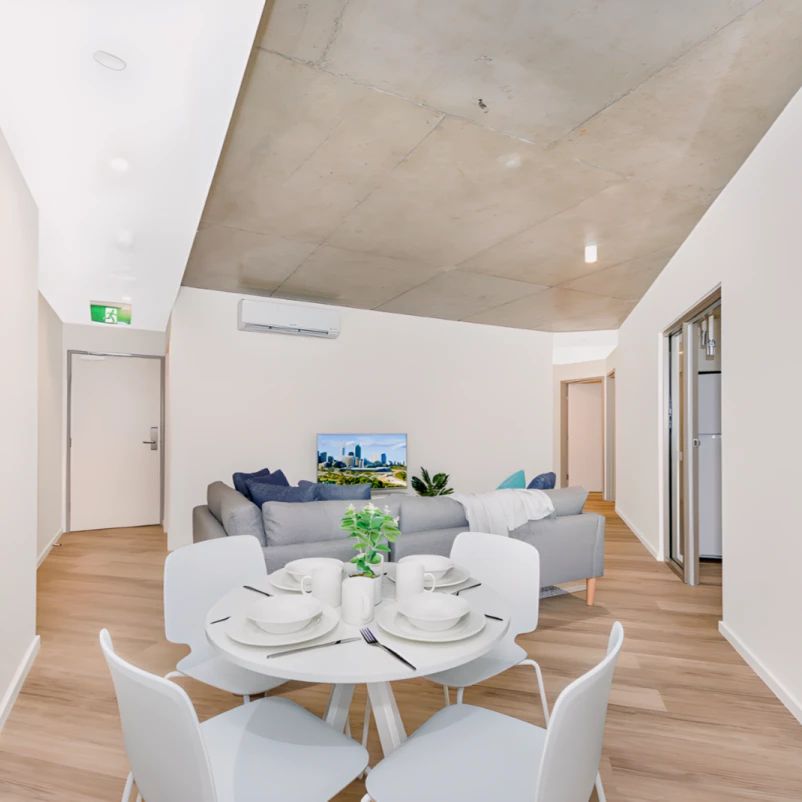 6 Bedroom Apartment - Photo 1