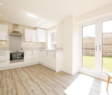 3 bedroom semi-detached house to rent - Photo 4