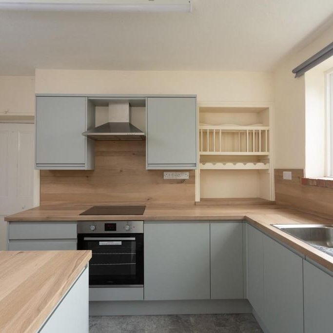 2 bedroom cottage to rent - Photo 1
