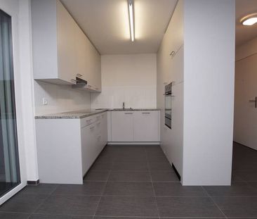 2.5 Zimmer, 70 m², 1. Stock - Photo 2