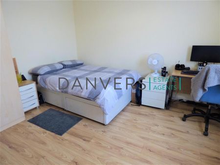 2 bedroom semi-detached house to rent - Photo 2