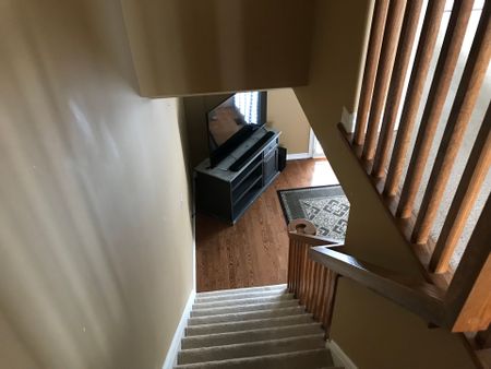 For Lease - 15 CHAPMAN Lane, Hamilton, Ontario - Photo 3