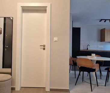 Apartament cu doua camere de inchiriat la Maurer - Fotografie 2