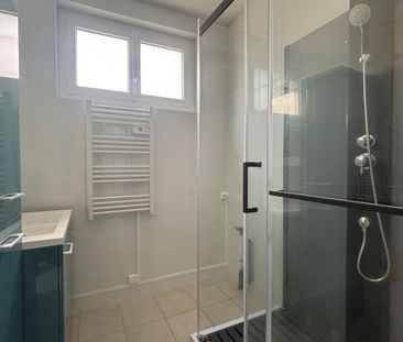 Location Appartement 3 pièces 80m² CHATELLERAULT 86100 - Photo 5