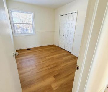 37 STORMONT DRIVE - Photo 6