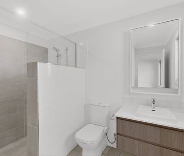 Brand New Family Home in the Heart of White Rock - Photo 4