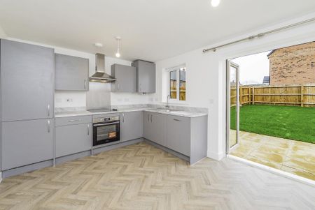 2 bedroom semi-detached house to rent - Photo 3