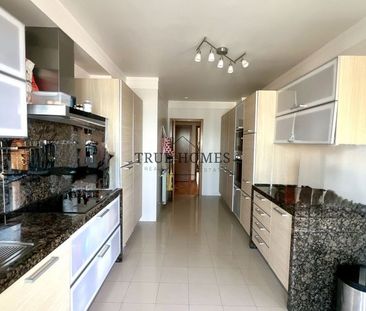 4 bedroom luxury Flat for rent in Oeiras, Lisbon - Photo 1