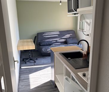 Location Appartement 1 pièce 17m² CHARTRES DE BRETAGNE 35131 - Photo 1