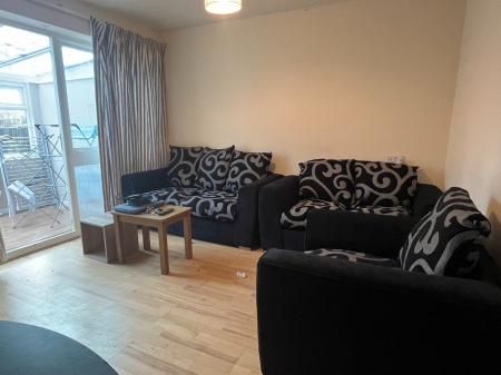 5 Bed Student Home - 61 Kemsing Gardens - Photo 1