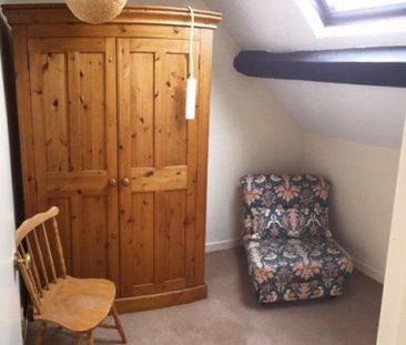 Gloucester Mews, Faringdon - Photo 2
