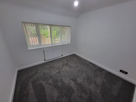 3 Bed Semi-Detached House, Castlewood Road, M7 - Photo 4