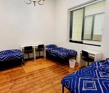 3 People's Room - Photo 6